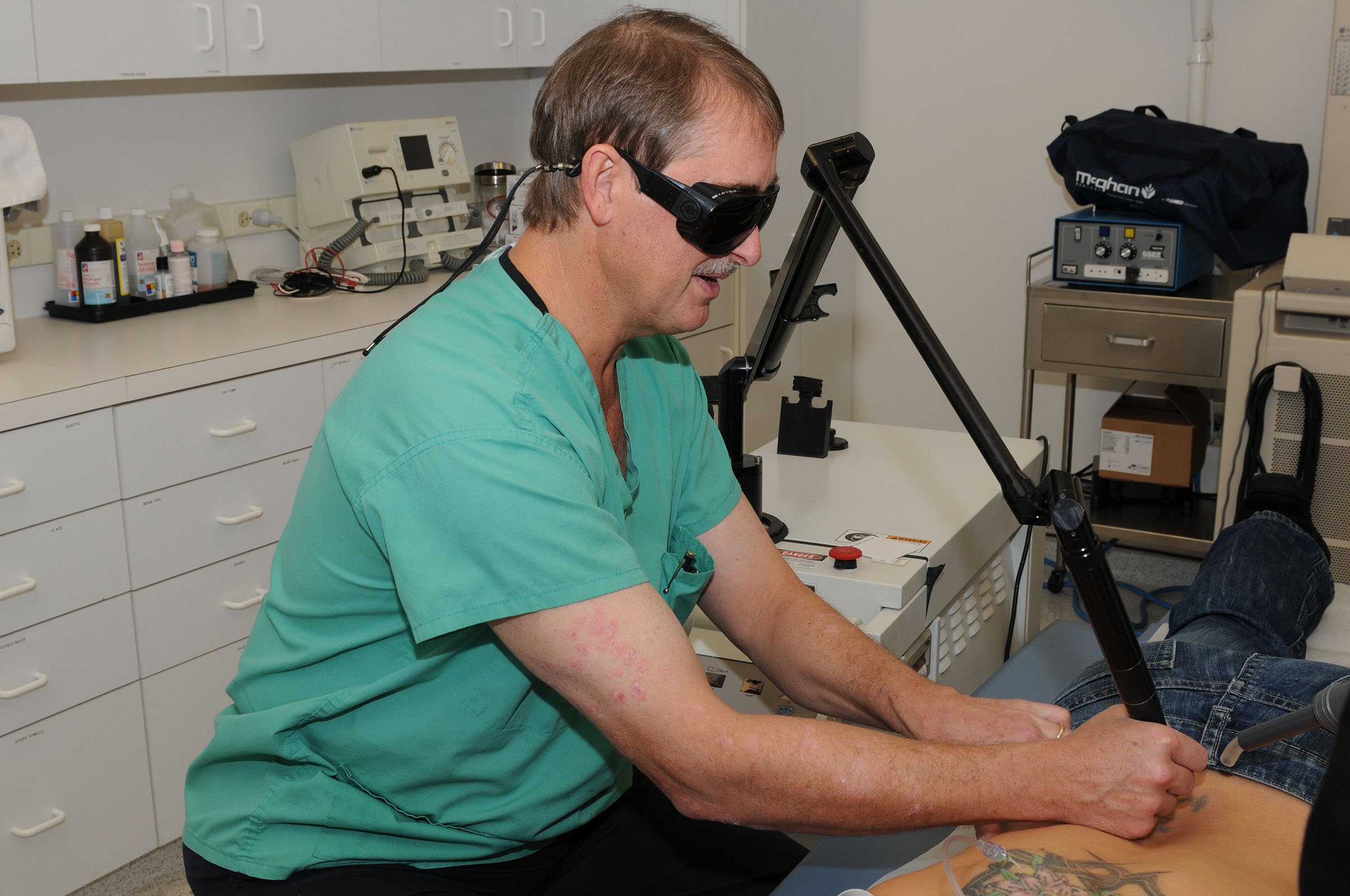 4 tips to find the best tattoo removal specialist angie u0027s list 4 tips to find the best tattoo removal specialist angie u0027s list