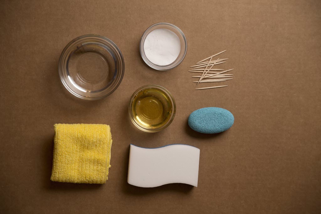 How to Unclog Toilets Using Baking Soda Vinegar No Plunger ... How to Unclog Toilets Using Baking Soda Vinegar No Plunger ...