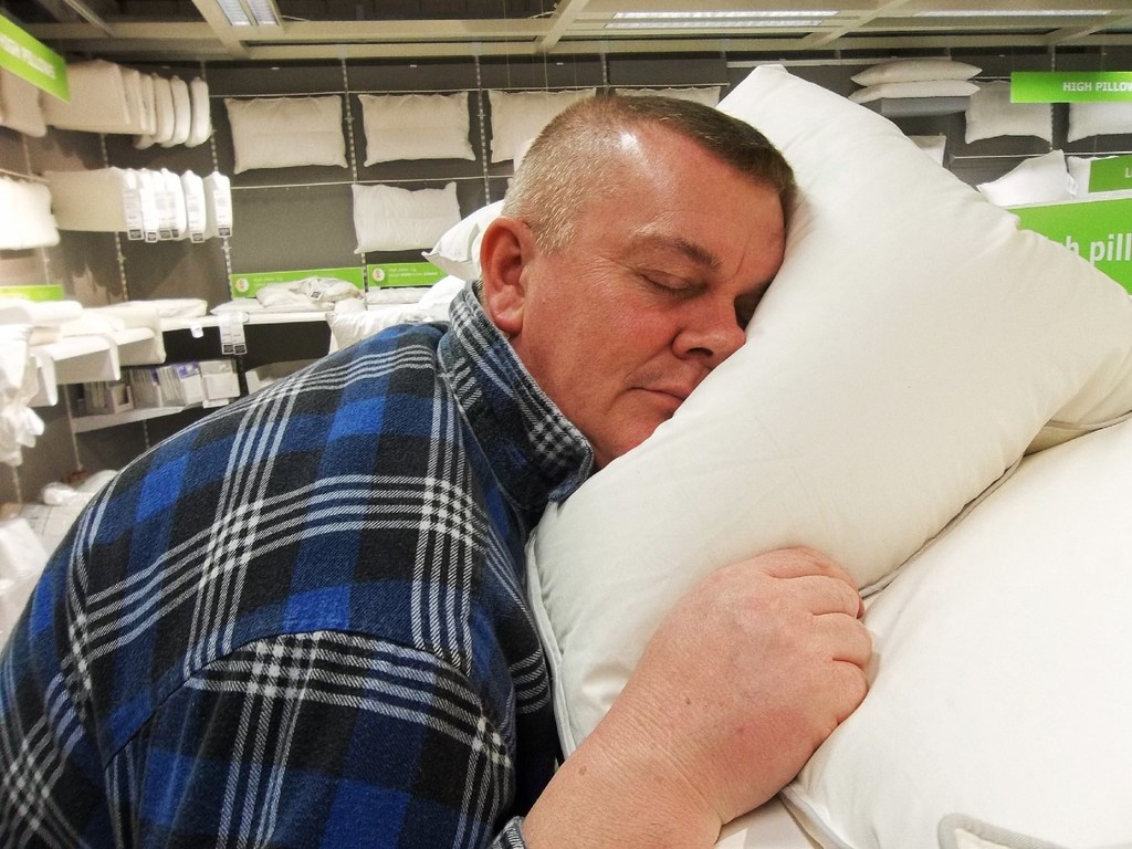 How To Choose The Best Pillow For Sleep Angie S List