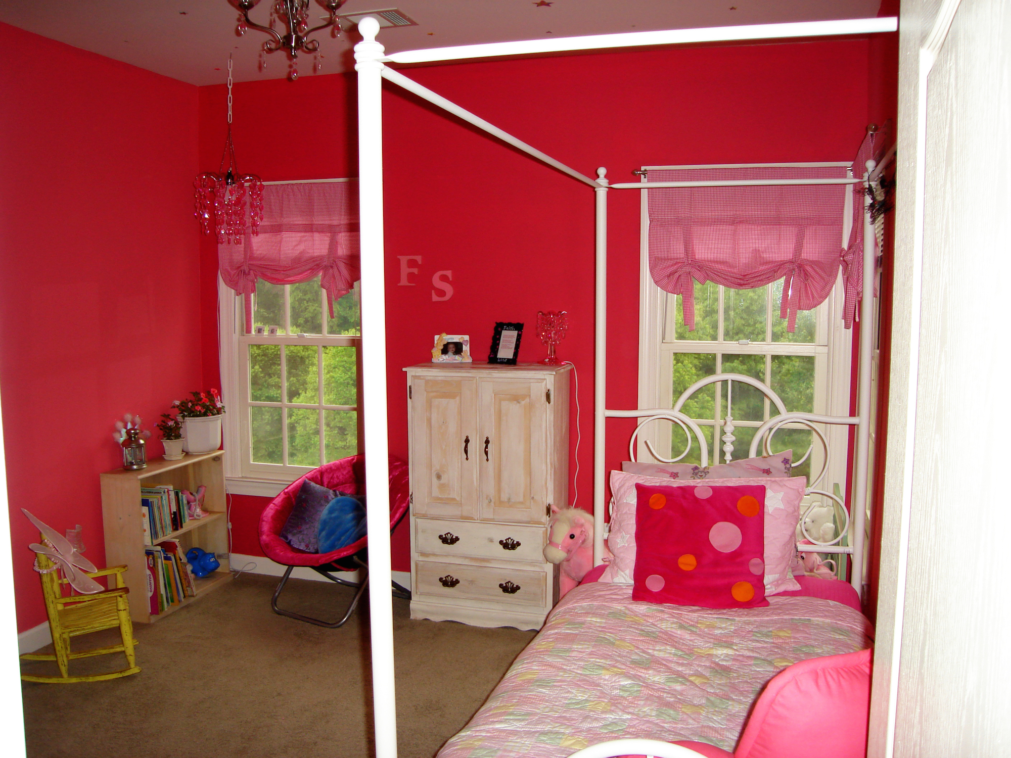Pink Bedroom Jpg Angie S List Pink Bedroom Jpg