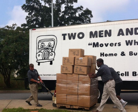 moving truck moving truck