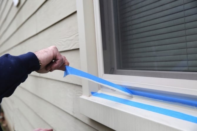How To Caulk Windows Angie S List Caulking Windows