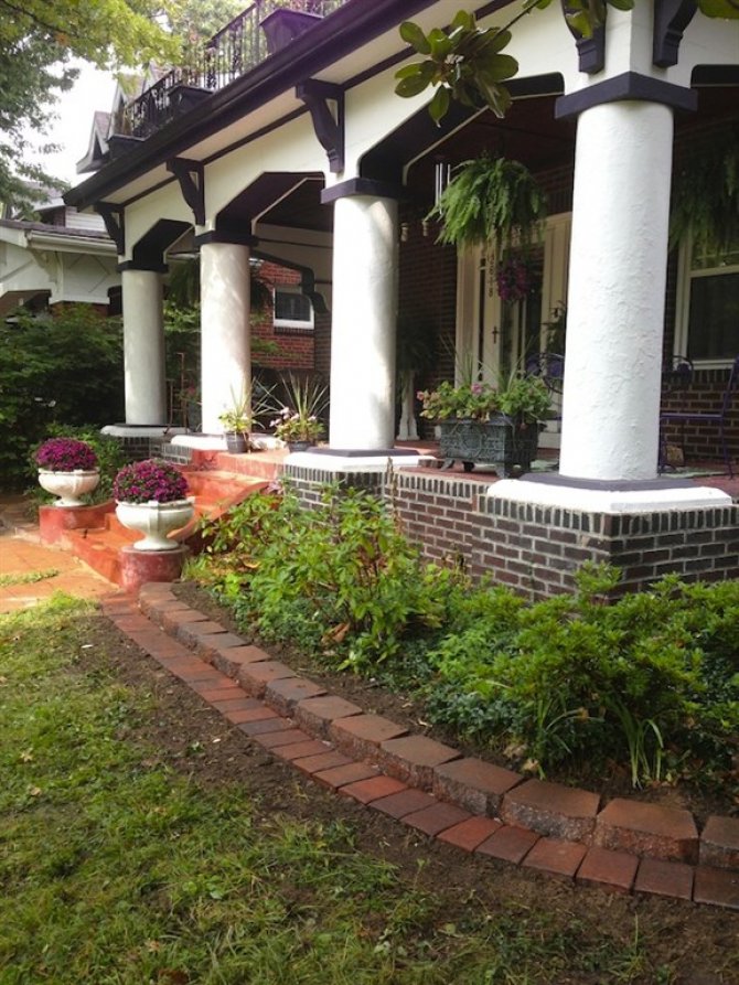 Raised Flower Bed Edged With Retaining Stones Angie S List Raised Flower Bed Edged With Retaining Stones