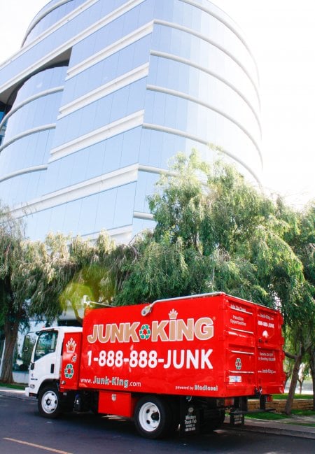 6 Secrets About Junk Hauling Services Angie S List Junk Removal Service Hauling Truck