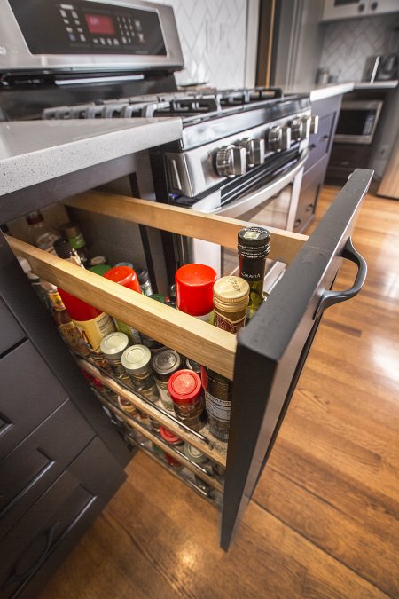 pull out spice rack (Photo by Frank Espich)
