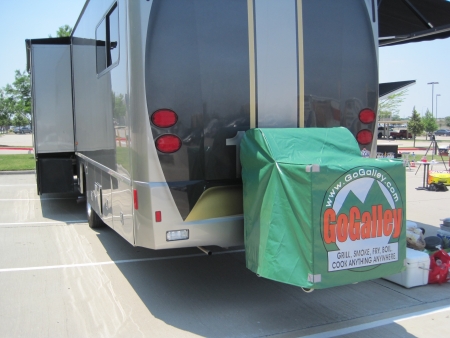 Portable kitchen