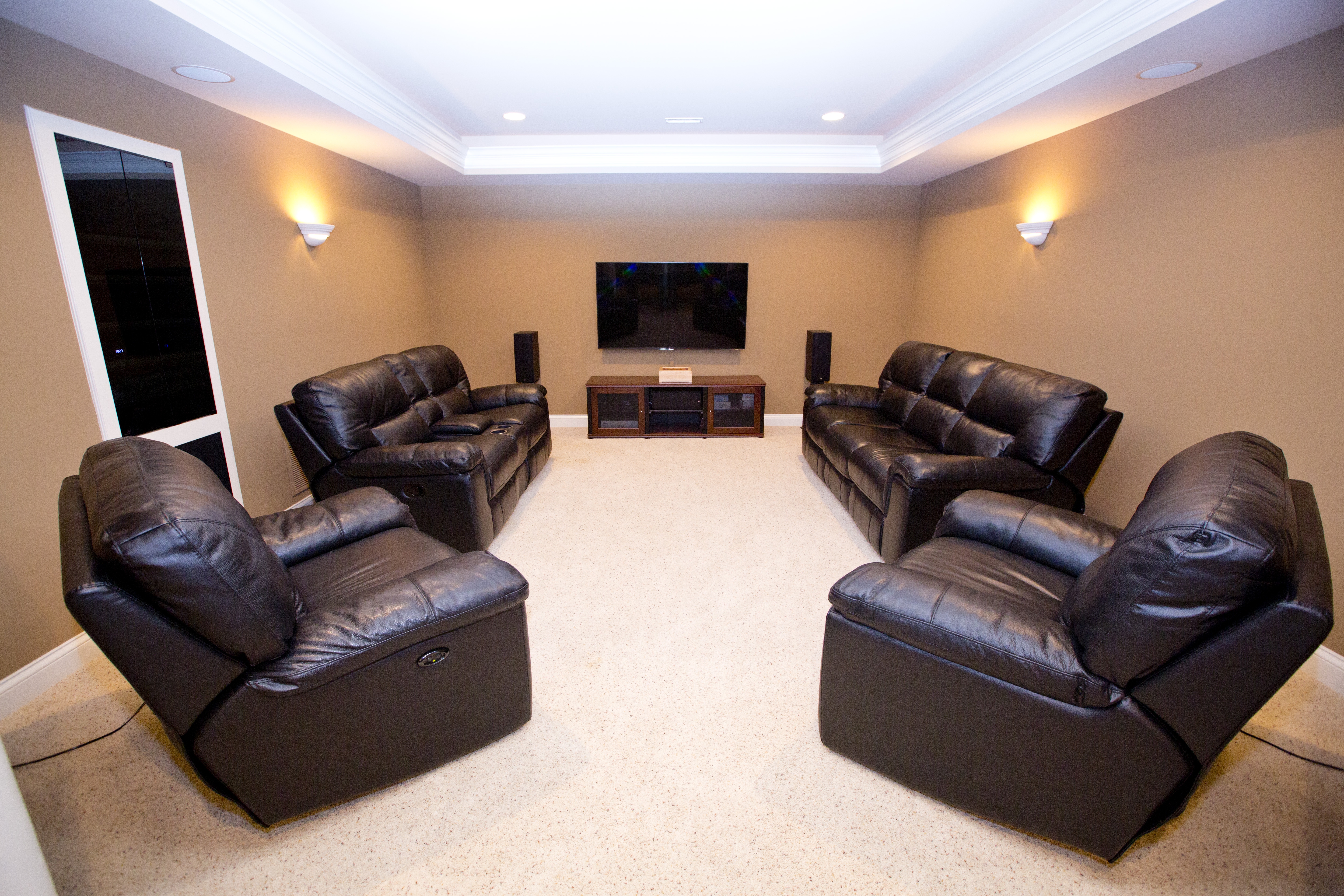 Home entertainment room (Photo by )