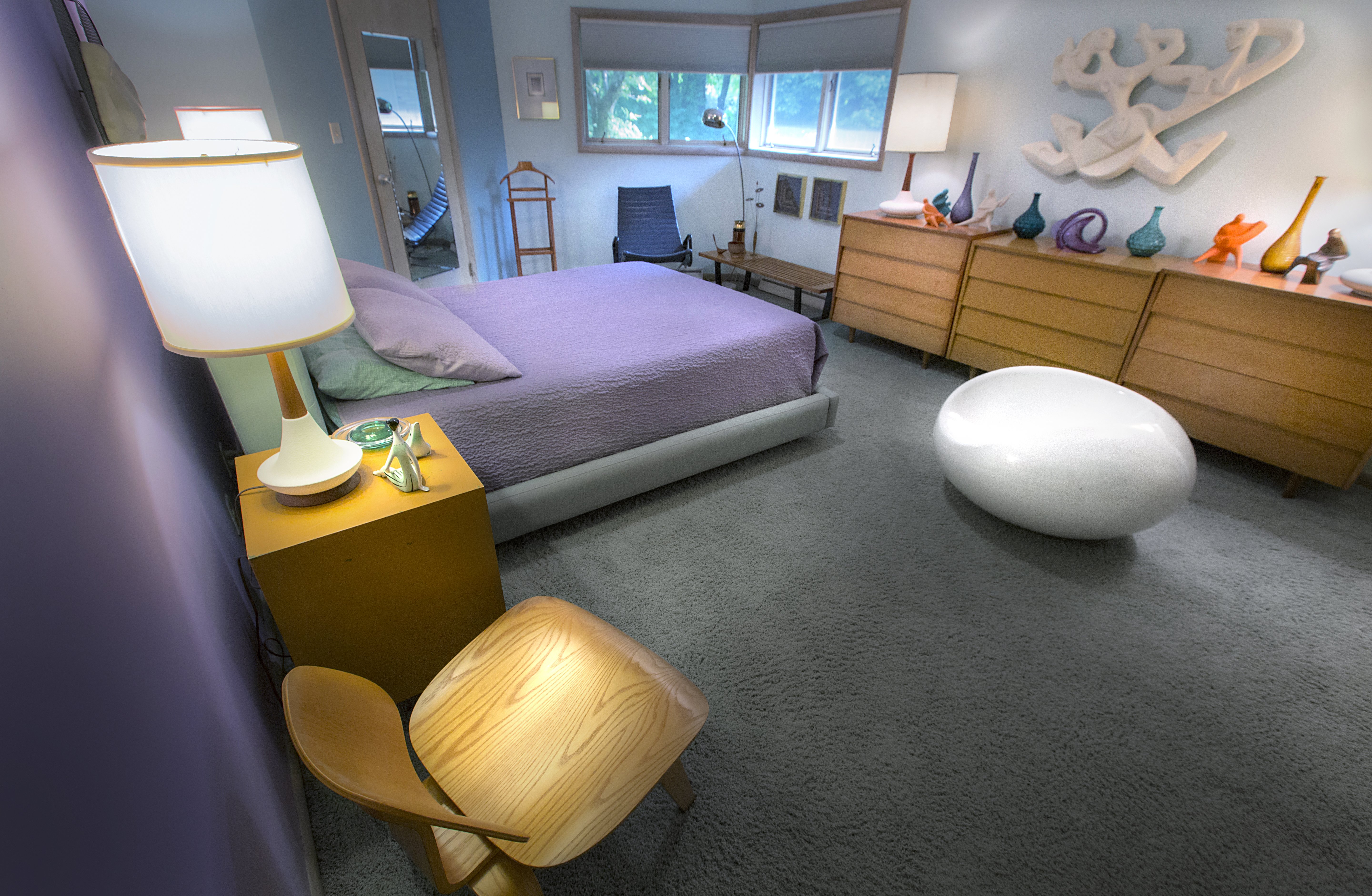 Bedroom with table lamps