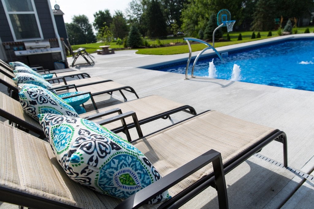 Types Of Pool Seating Angie S List Folding Poolside Chairs With Pillows
