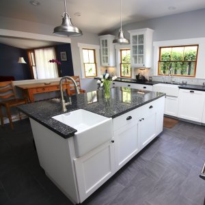 Free Standing Kitchen Islands what are freestanding kitchen islands? | angie's list Free Standing Kitchen Islands what are freestanding kitchen islands? | angie's list