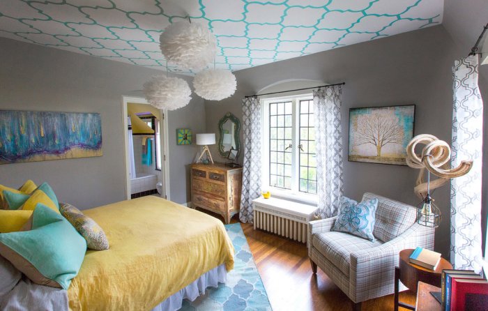 2016 Decorators' Show House bedroom designed by Chatham Home.