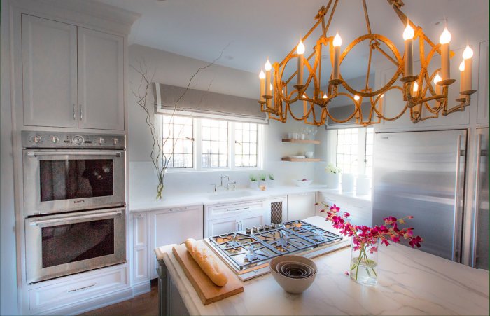 2016 Decorators' Show House kitchen designed by Chris Beehler of Beehler Custom Kitchens and Todd Otterman of Design Works.