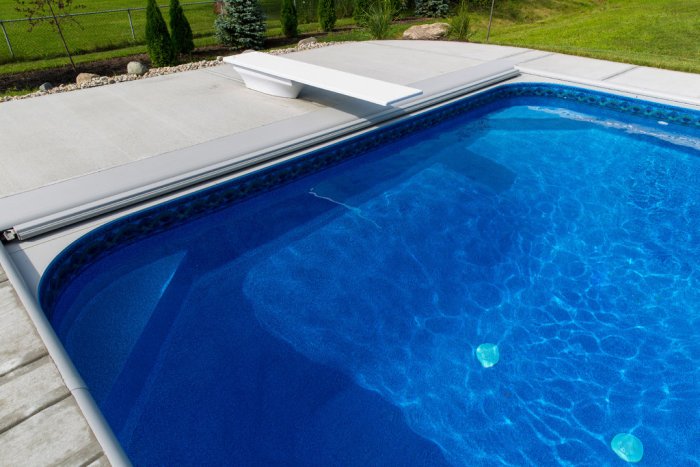 How Much Does It Cost To Resurface A Swimming Pool Angie S List Swimming Pool With A Diving Board