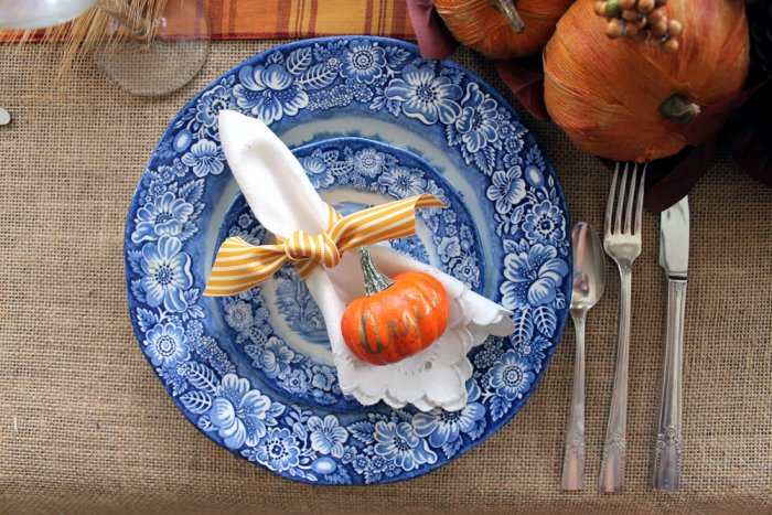 Thanksgiving place setting