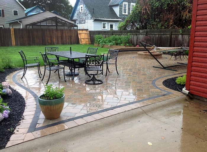 Pictures of pavers in backyard