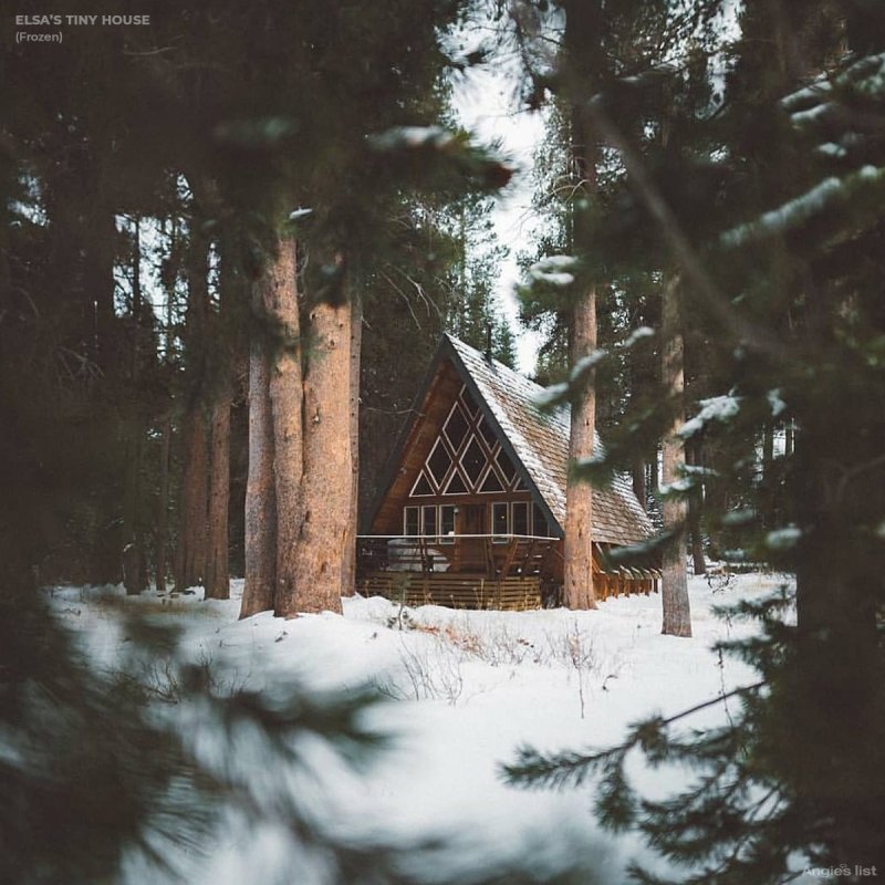 Elsa's tiny house exterior