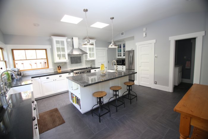 kitchen island seating