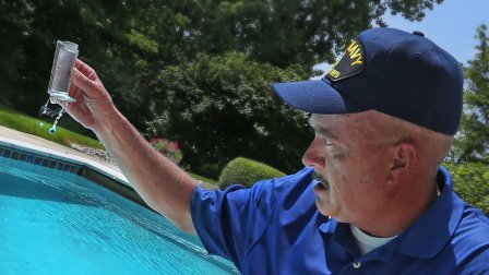 How Much Does It Cost to Resurface a Swimming Pool ...