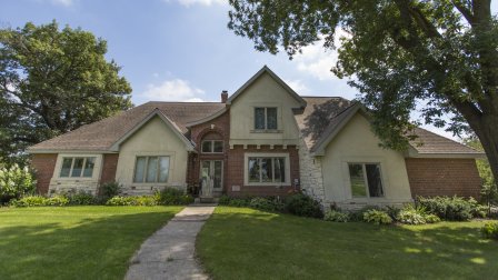 What Are the Pros and Cons of Brick Homes? | Angie's List