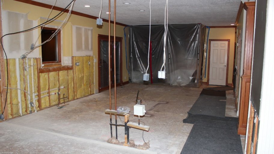 Signing A Contract With Contractor Or Handyman Angie's List Gorgeous Phoenix Remodeling Contractors Plans Signing A Contract With Contractor Or Handyman Angie's List Gorgeous Phoenix Remodeling Contractors Plans