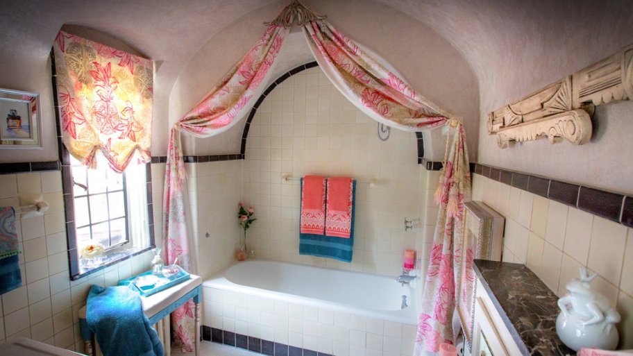 2016 Decorators' Show House bathroom designed by Michelle Fields of Decorative Finishes by Michelle.