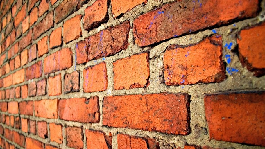 What Are The Pros And Cons Of Brick Homes Angie S List Old Brick Wall