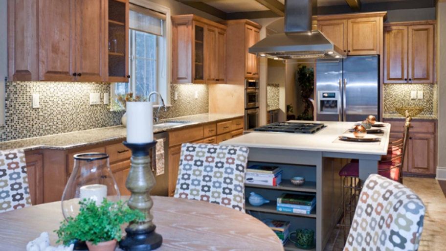 Reface Cabinets Or Replace Them Angie S List Reface Cabinets Or Replace Them