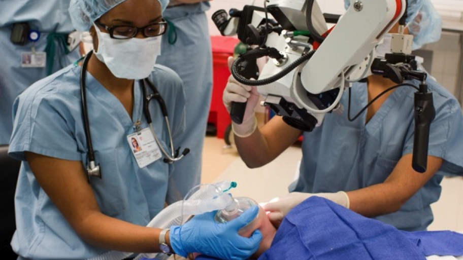 anesthesiologist doctor in anesthesia What is a physician anesthesiologist physician anesthesiologists are highly skilled medical doctors (md or do) who specialize in the field of anesthesiology. anesthesiologist doctor in anesthesia What is a physician anesthesiologist physician anesthesiologists are highly skilled medical doctors (md or do) who specialize in the field of anesthesiology.