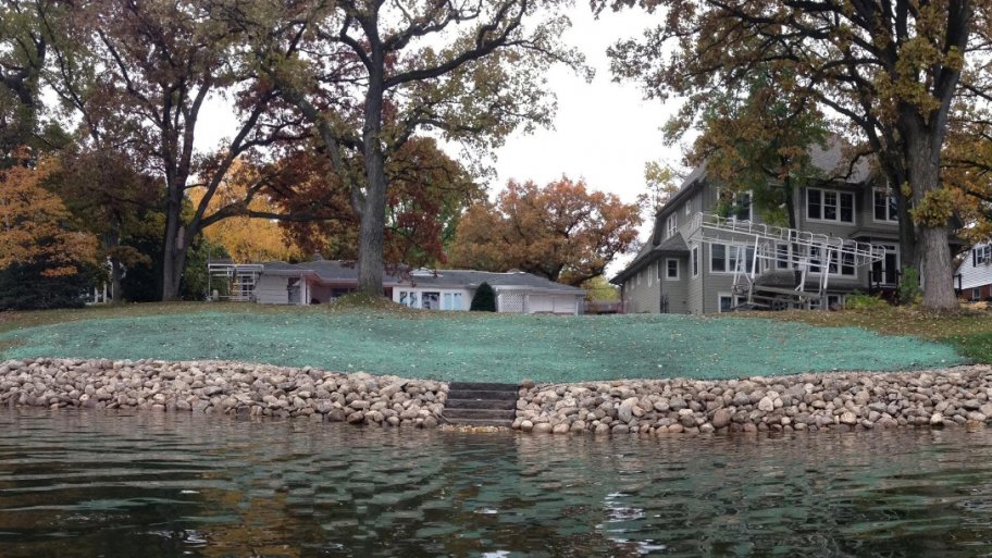 Best Season To Landscape Lakefront Property Angie S List Sline Landscaping Of Lakefront Property