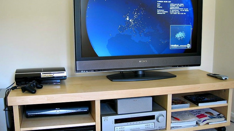 How To Install A Surround Sound Setup Angie S List How To Install A Surround Sound Setup