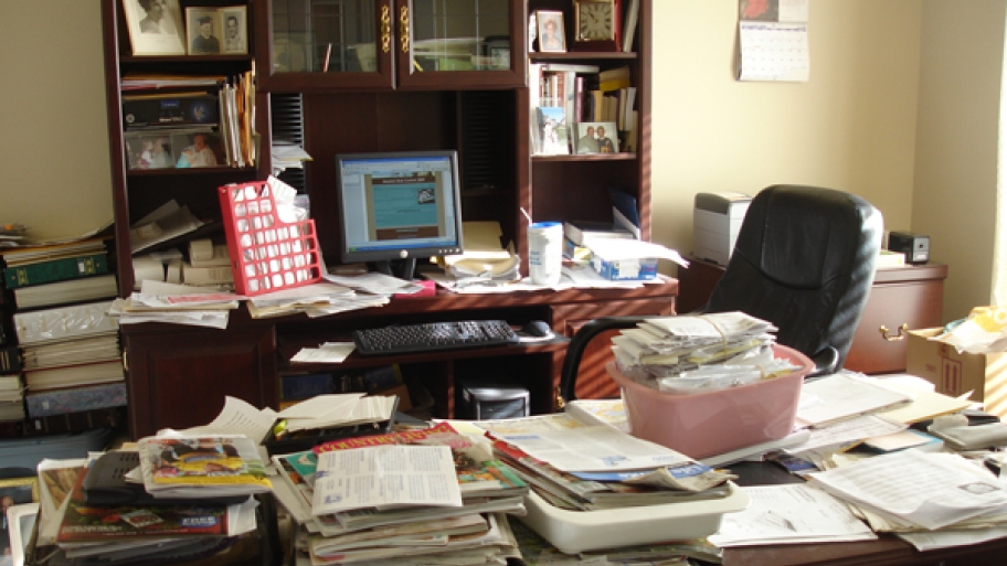 Tips To Organize Your Desk And Home Office Angie S List How To Organize Your Desk At Home For School