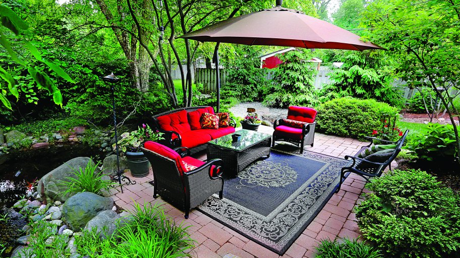 Tips For Decorating Your Outdoor Living Space Angie S List Outdoor Furniture On Paver Patio