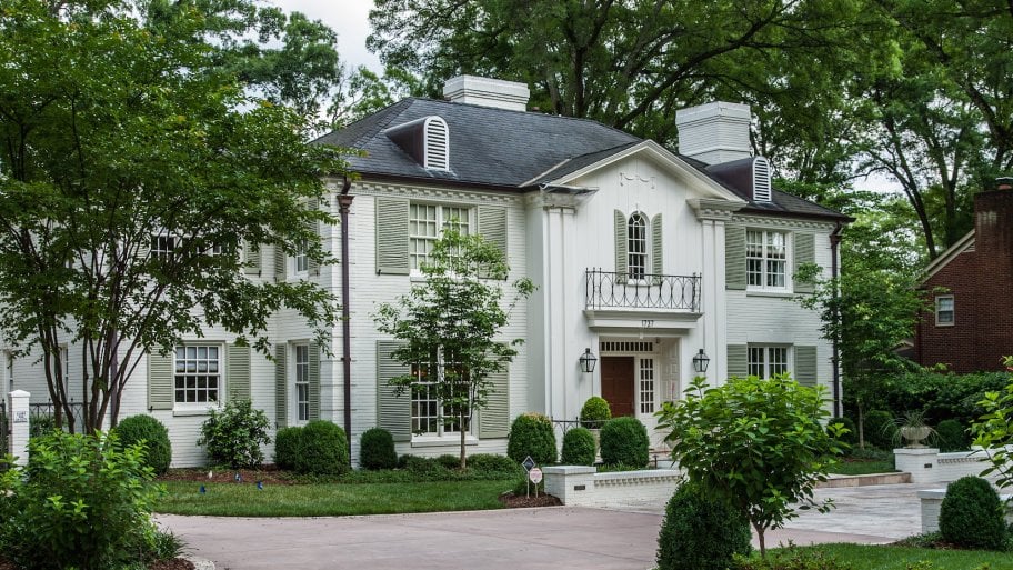 How to Paint Brick Home Exteriors | Angie's List How to Paint Brick Home Exteriors | Angie's List on Brick House Painting Ideas
id=65519