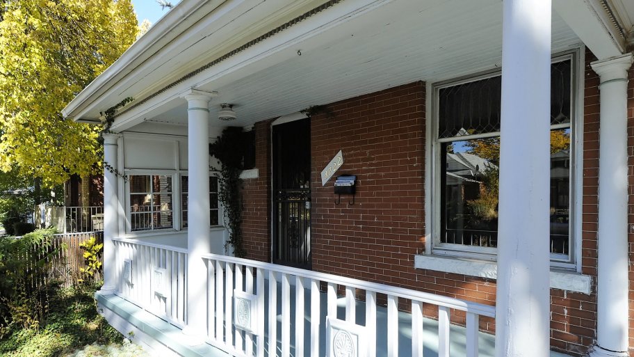 Replacing A Load Bearing Porch Post Angie S List Replacing A Load Bearing Porch Post Angie S List