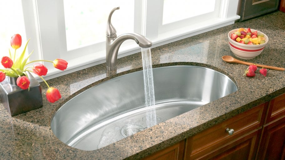sink with pulldown faucet