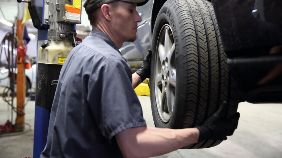 Removing a tire