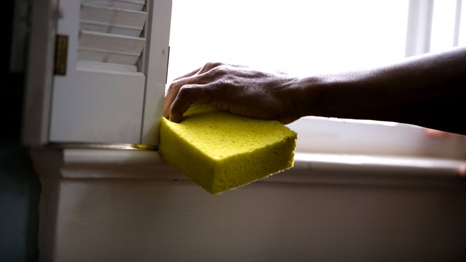 How To Clean A Windowsill Angie S List How To Clean A Windowsill Angie S List
