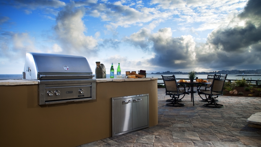How Much Does an Outdoor Kitchen Cost? Angie's List