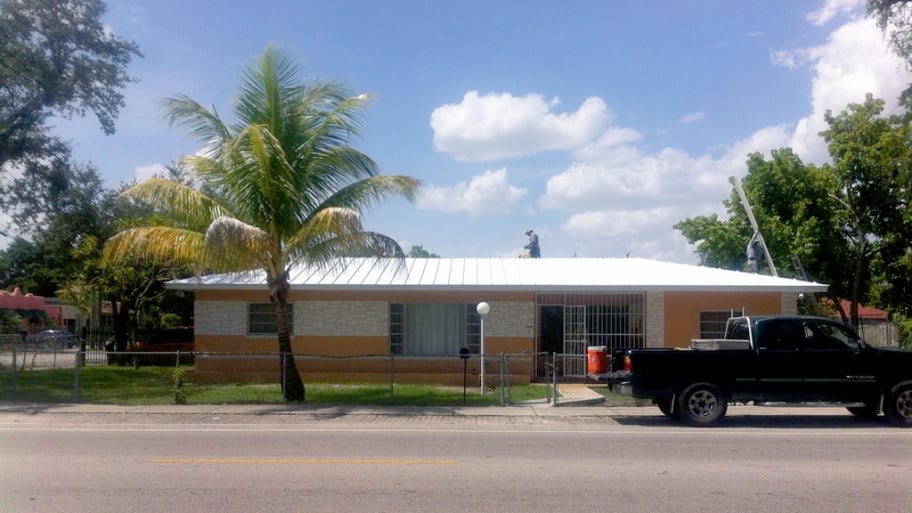 new metal roof on Florida home