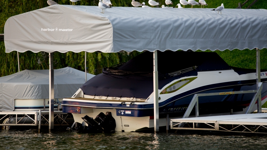 boat under canopy