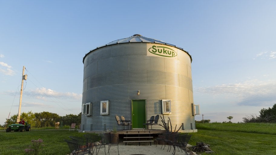 Creates Grain Bin Silo Home Angie S List Bob And Ann Quinn Of West Des Moines Iowa Built Own This Home Made From A Grain Bin Silo In St Charles It Sits On An Acreage That Includes