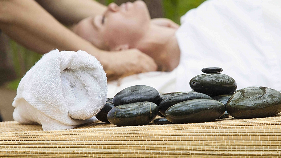 masseuse