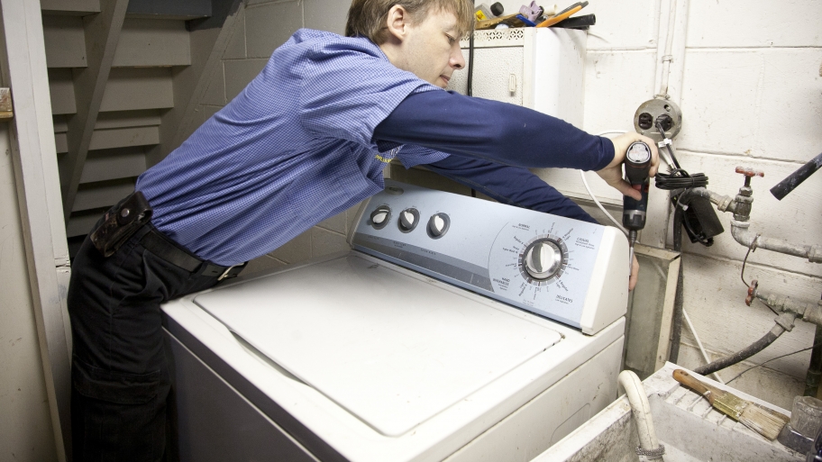 How To Decide Whether To Repair Or Replace Your Appliance
