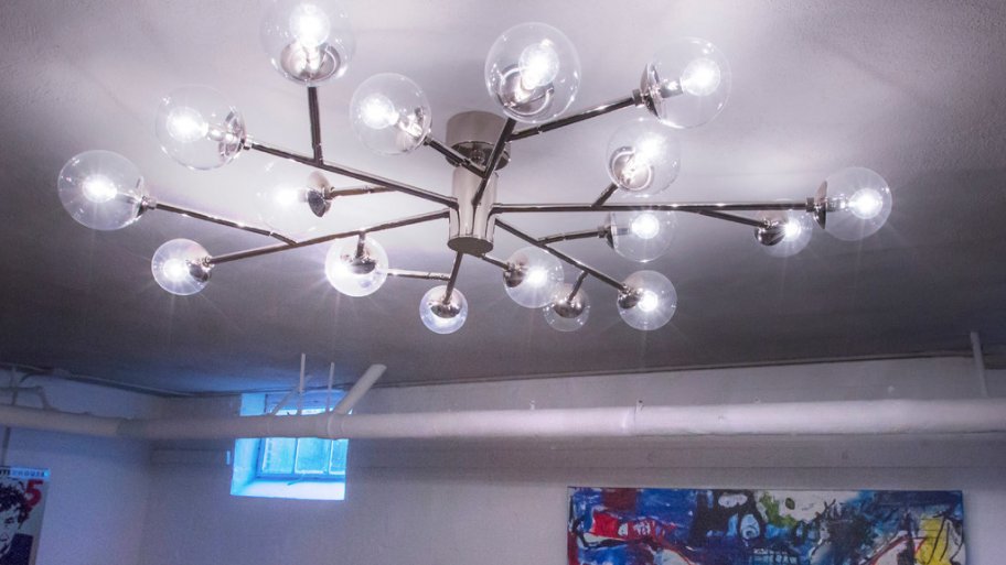 Sputnik chandelier at 2017 Decorators' Show House