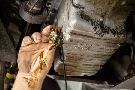 Changing engine oil