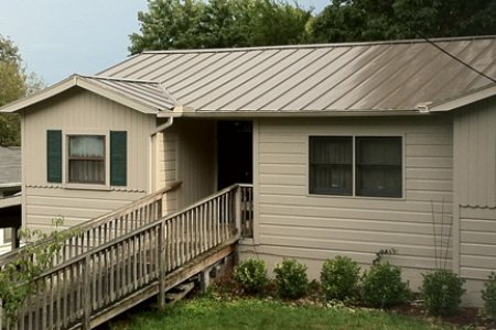 Burnished Slate metal roof on Tennessee home