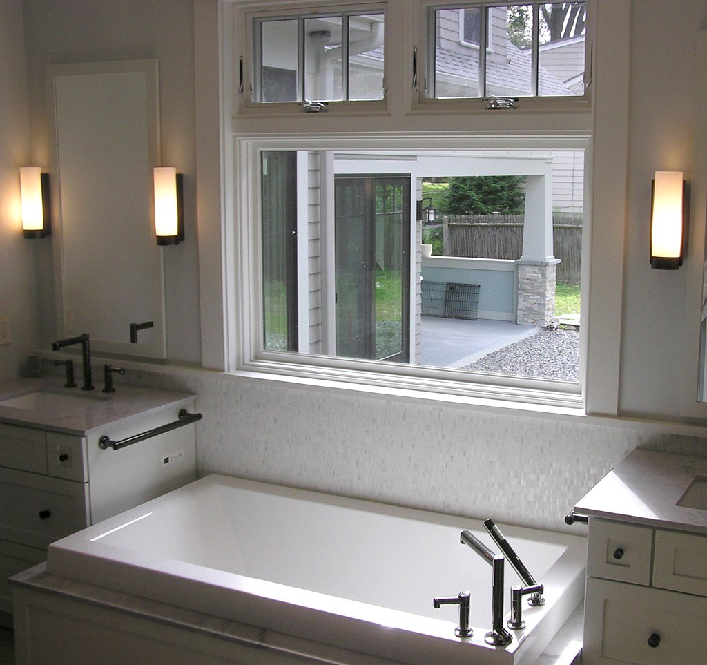bathroom remodel jetted tub