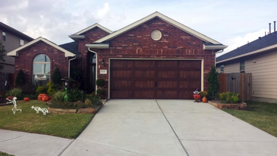 Beware Of Garage Door Repair Scams Angie S List Beware Of Garage Door Repair Scams
