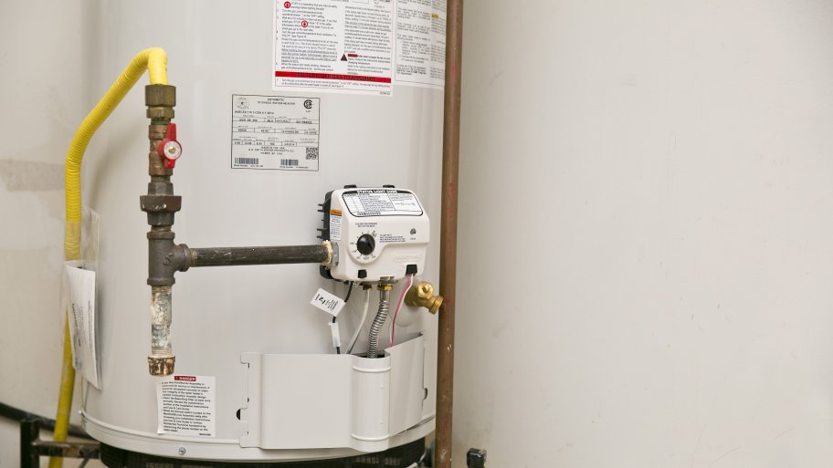 9 diy tips to drain and flush your water heater | angie's list